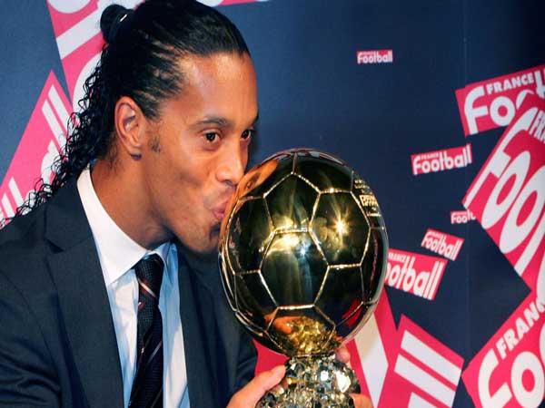 Ronaldinho có bao nhiêu quả bóng vàng trong sự nghiệp?