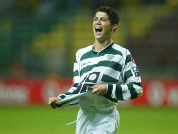Ronaldo trong màu áo CLB Sporting CP